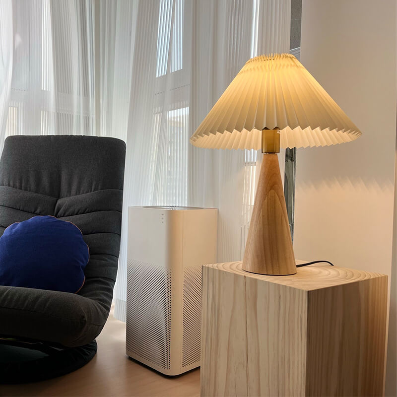 Minimalistische LED-Tischlampe Holz Plissee Stoffschirm Wohnzimmer