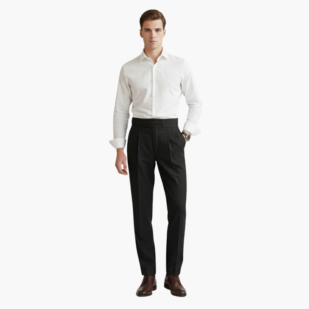 Hochtaillierte Herrenhose mit verstellbarem Schnallverschluss und seitlichen Taschen
