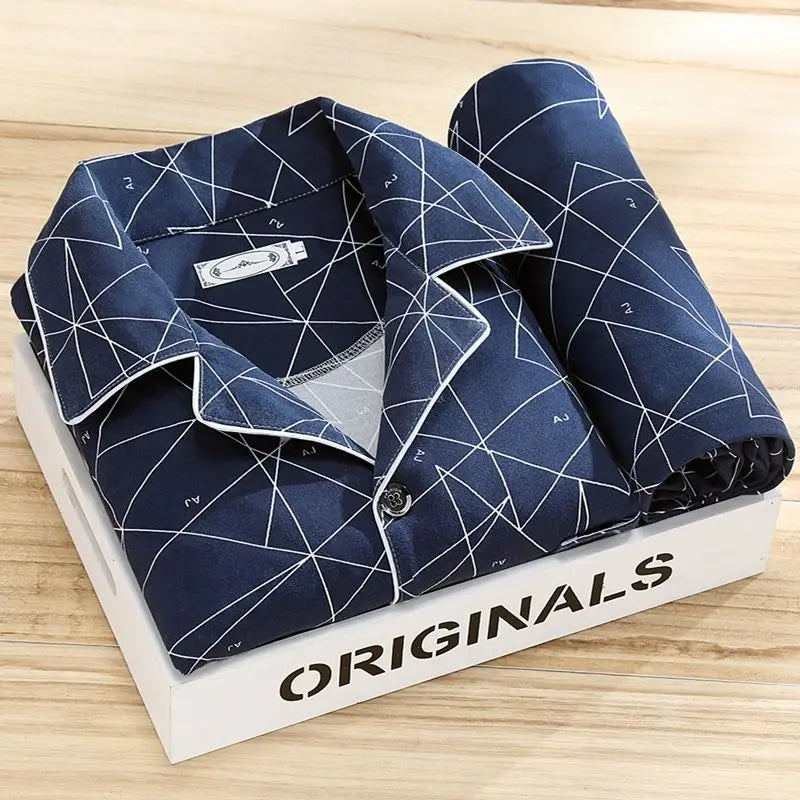 Gestreiftes Herren-Pyjama-Set für entspannte Nächte und Tage