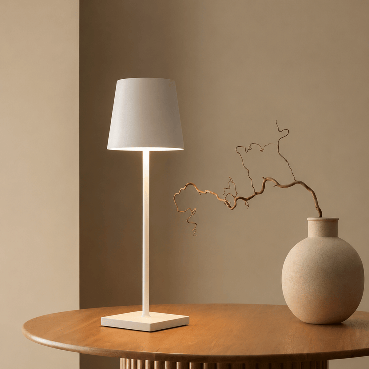 Wiederaufladbare Touch-Lampe Modernes Design für Wohn- und Außenbereich