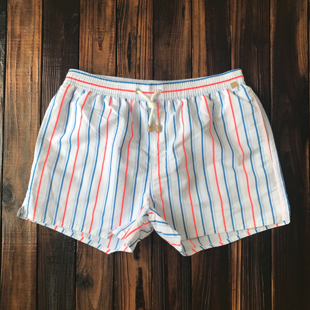 Leichte Herren Badeshorts mit Streifen für Strand und Freizeit