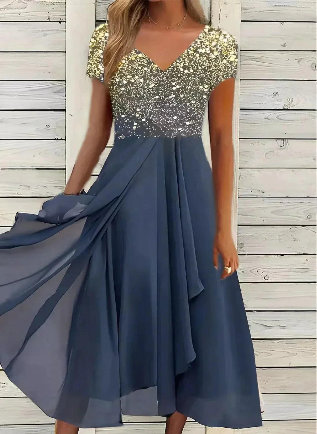 Damen Abendkleid Taillenbetont mit Schwingendem Rockteil Elegant