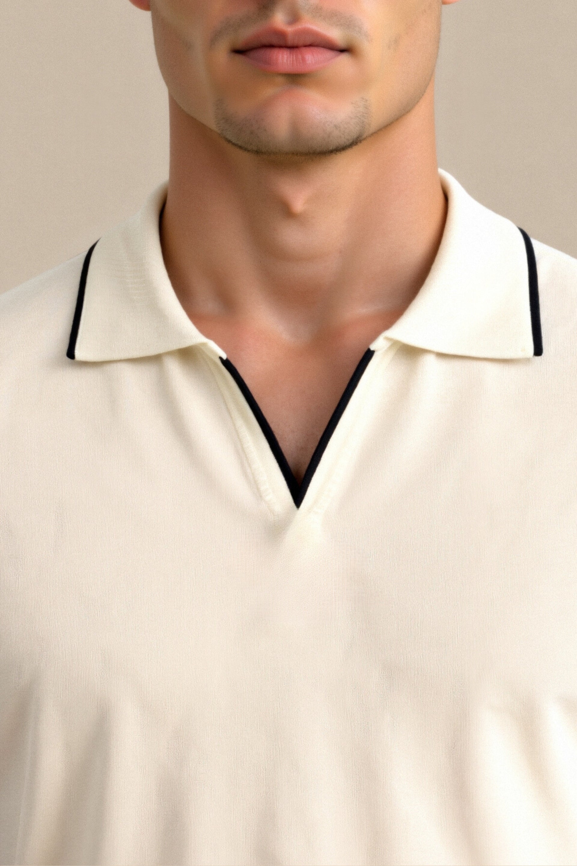 Elegantes Herren Poloshirt mit Kontrastdetails aus Baumwolle | Stilvolles Design für Business-Casual und Freizeit 4