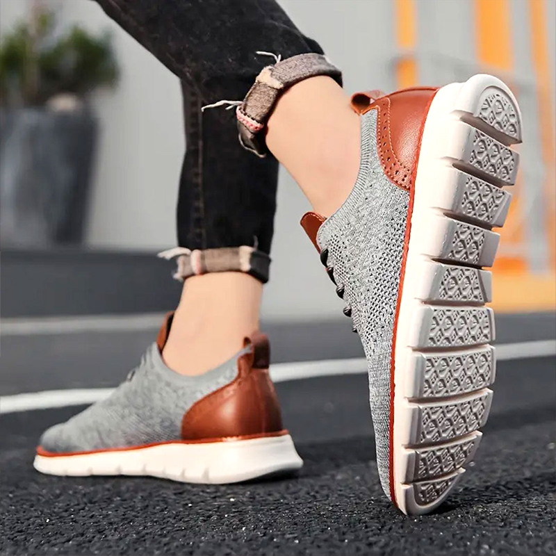 Sneakers für Herren im smart casual Stil mit atmungsaktivem Mesh-Obermaterial
