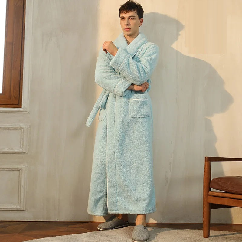 Herren Bademantel aus Fleece | Langer Mantel für entspannte Tage