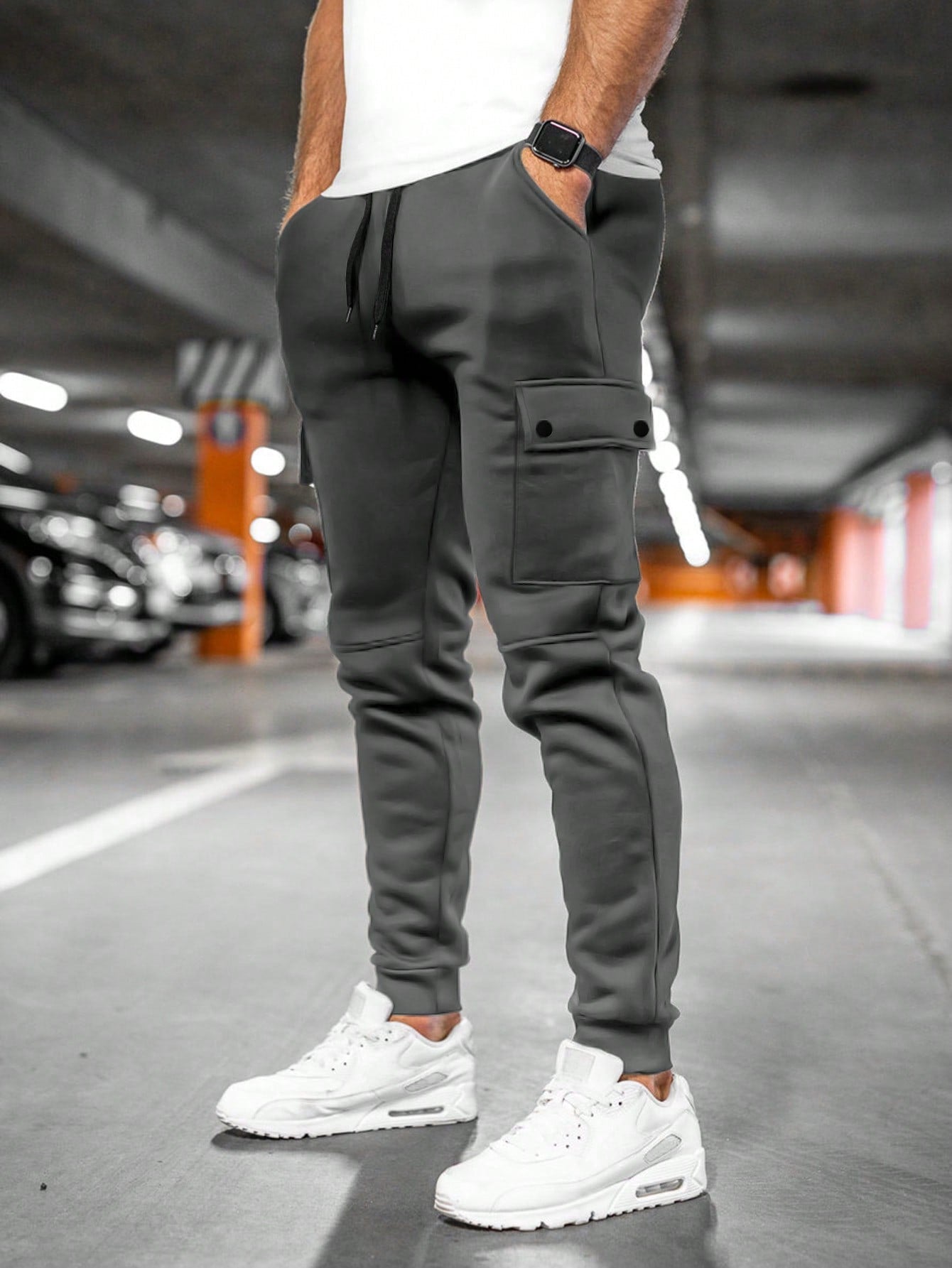 Herren Jogginghose mit Kordelzug und Umschlagtasche | Bequeme Passform für Sport und Freizeit 0