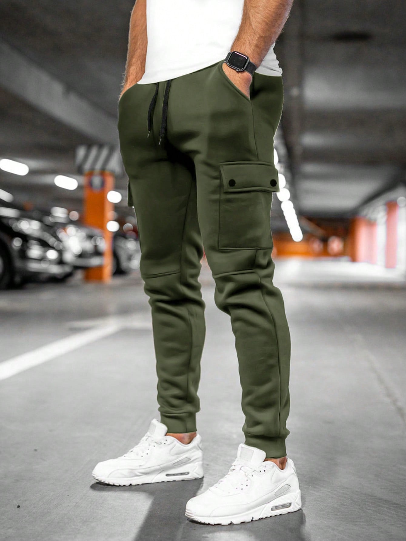 Herren Jogginghose mit Kordelzug und Umschlagtasche | Bequeme Passform für Sport und Freizeit 5