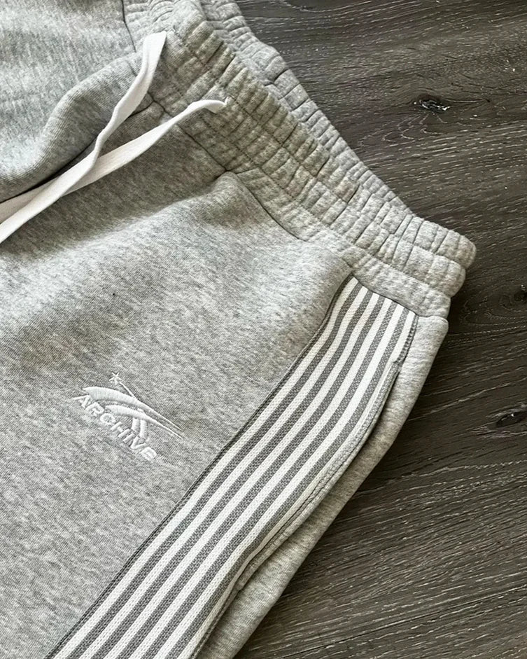 Jogginghose Unisex mit Streifeneinsätzen für Damen und Herren im Lässigen Stil 1