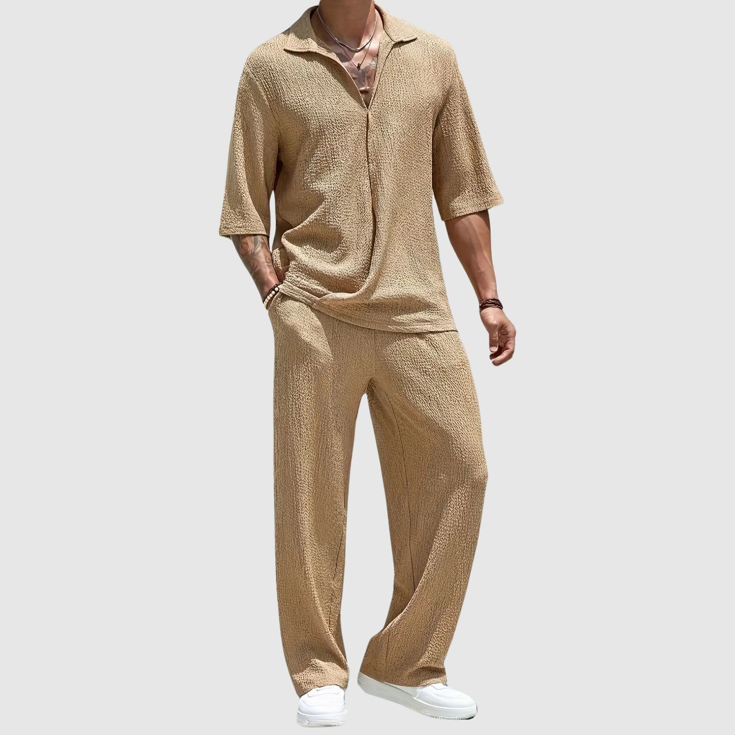 Sportliches Luxe Set für Herren mit halben Ärmeln und Jogginghosen