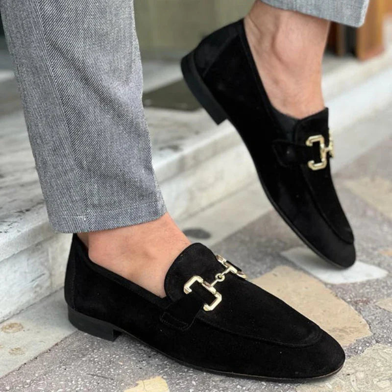 Herren Slipper mit goldenen Akzenten und bequemer Einlegesohle