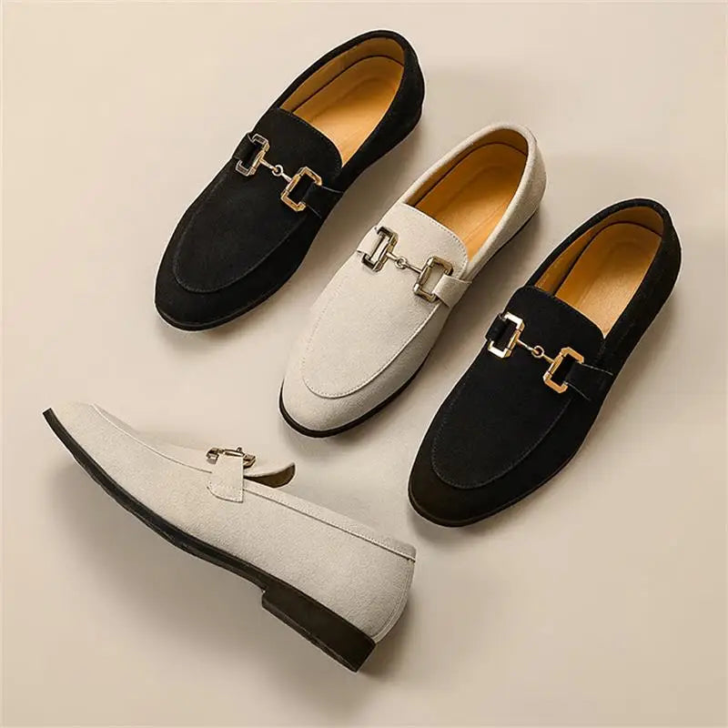 Herren Slipper mit goldenen Akzenten und bequemer Einlegesohle