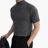 Herren T-Shirt mit Stehkragen und kurzen Ärmeln für einen lässigen Look