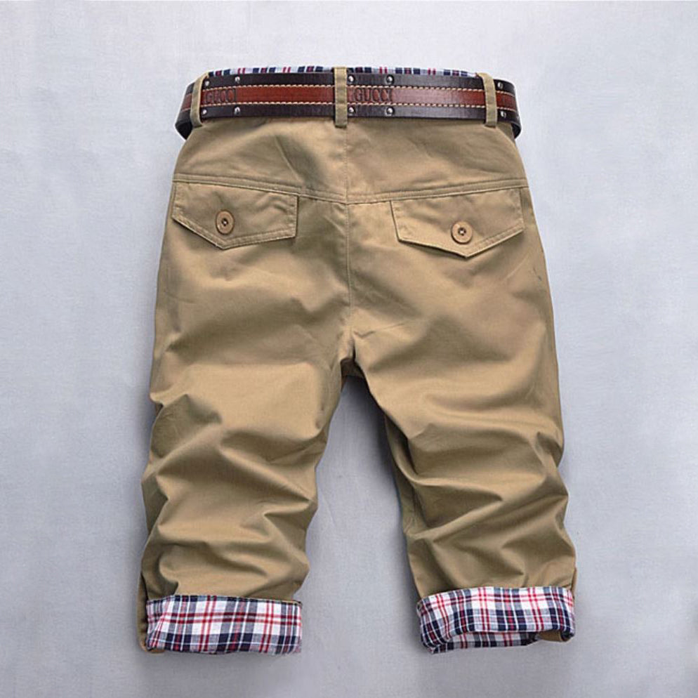 Herren Shorts im Karomuster für Sommerabenteuer am Strand