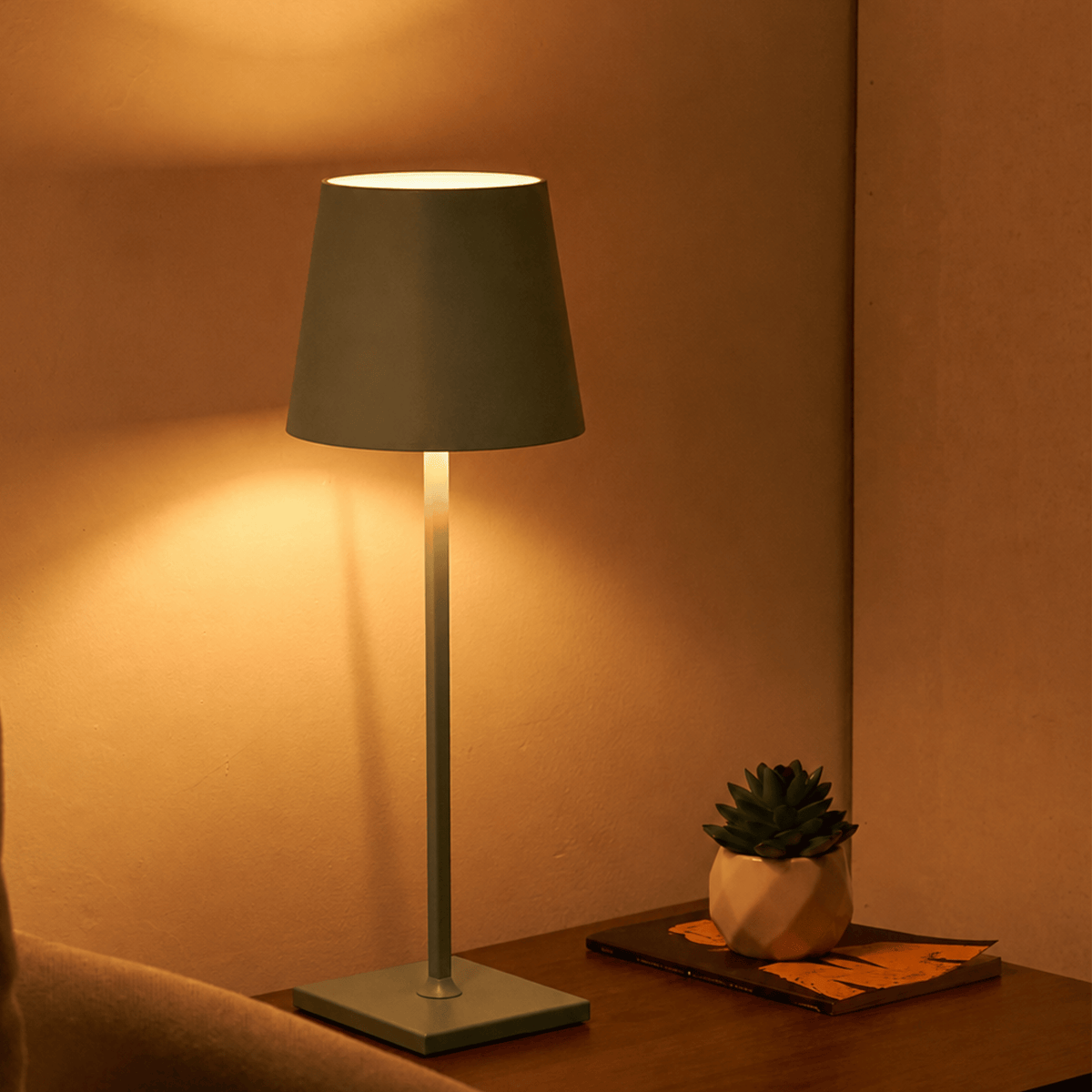 Wiederaufladbare Touch-Lampe Modernes Design für Wohn- und Außenbereich