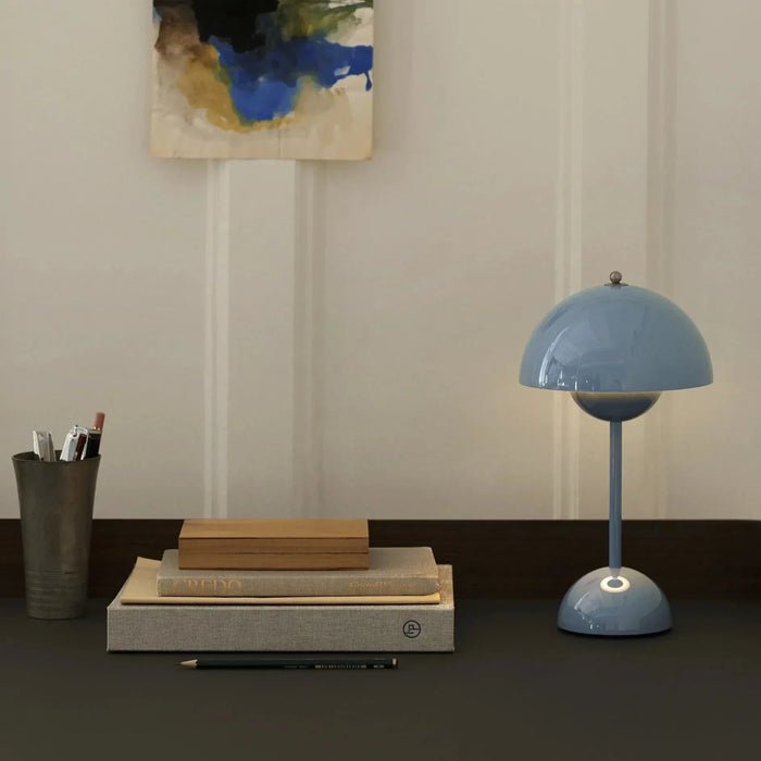 Wiederaufladbare LED-Tischlampe Modernes Design Wohnzimmer