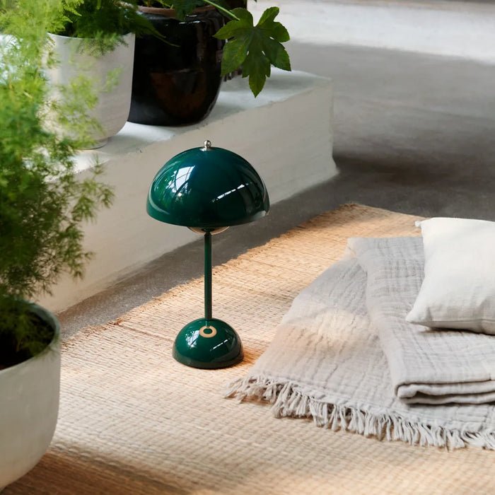 Wiederaufladbare LED-Tischlampe Modernes Design Wohnzimmer