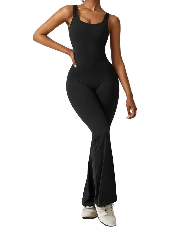 Damen Jumpsuit Slim Fit mit offenem Rücken und ausgestellten Beinen