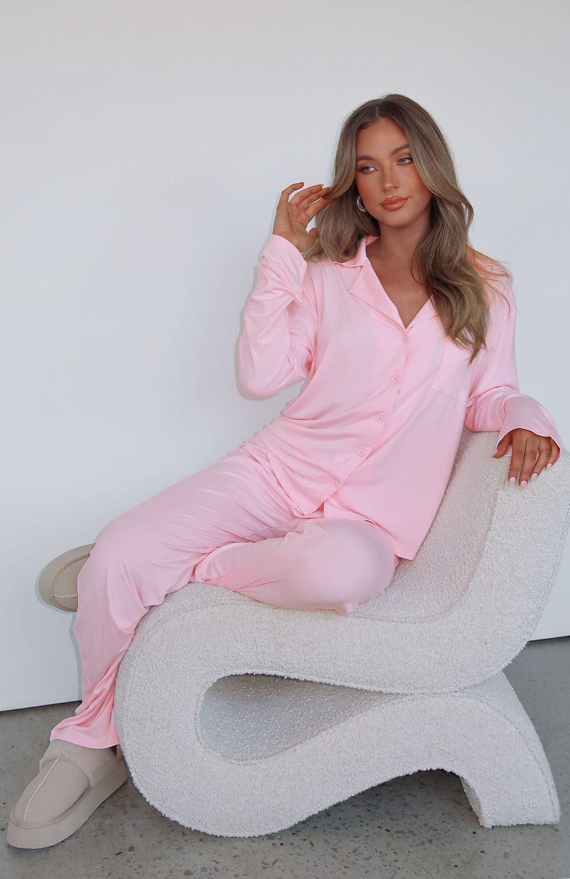Damen Pyjama-Set Regular Fit Freizeit mit Knopfleiste und Reverskragen