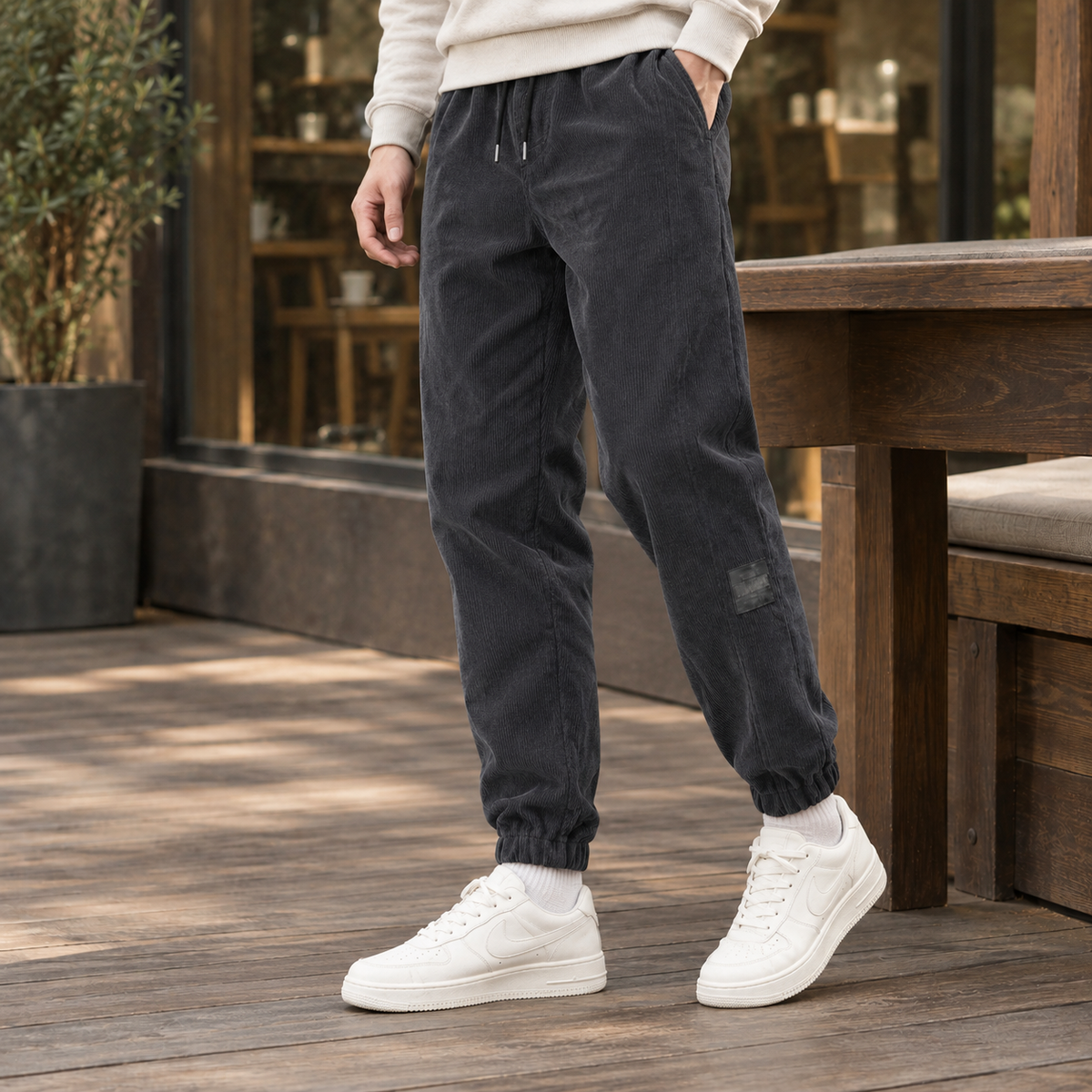 Herren Jogginghose Relaxed Fit Freizeit mit Cordstruktur