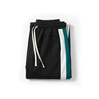 Jake - Herren Jogginghose Relaxed Fit Freizeit mit Seitenstreifen